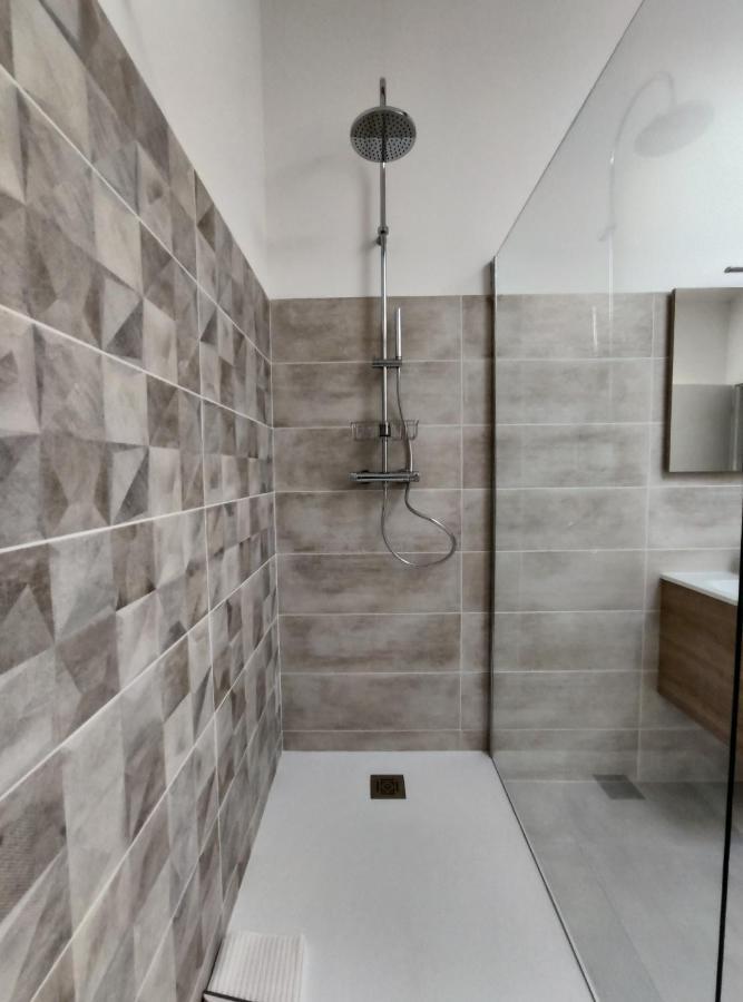 Colormix 3 Etoiles - 95M2 Plein Centre - Ensoleille Climatise Apartment เมซ ภายนอก รูปภาพ